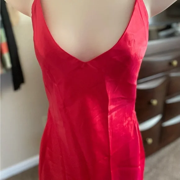 Simple and sexy red Victoria’s Secret baby doll lingerie - Picture 2 of 9